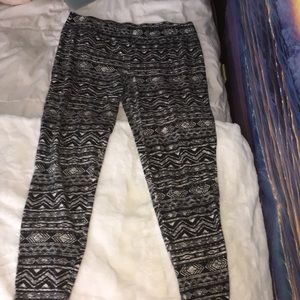 Tribal print leggings